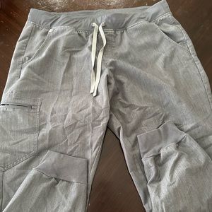 Figs size XL petite jogger scrub pants in gray